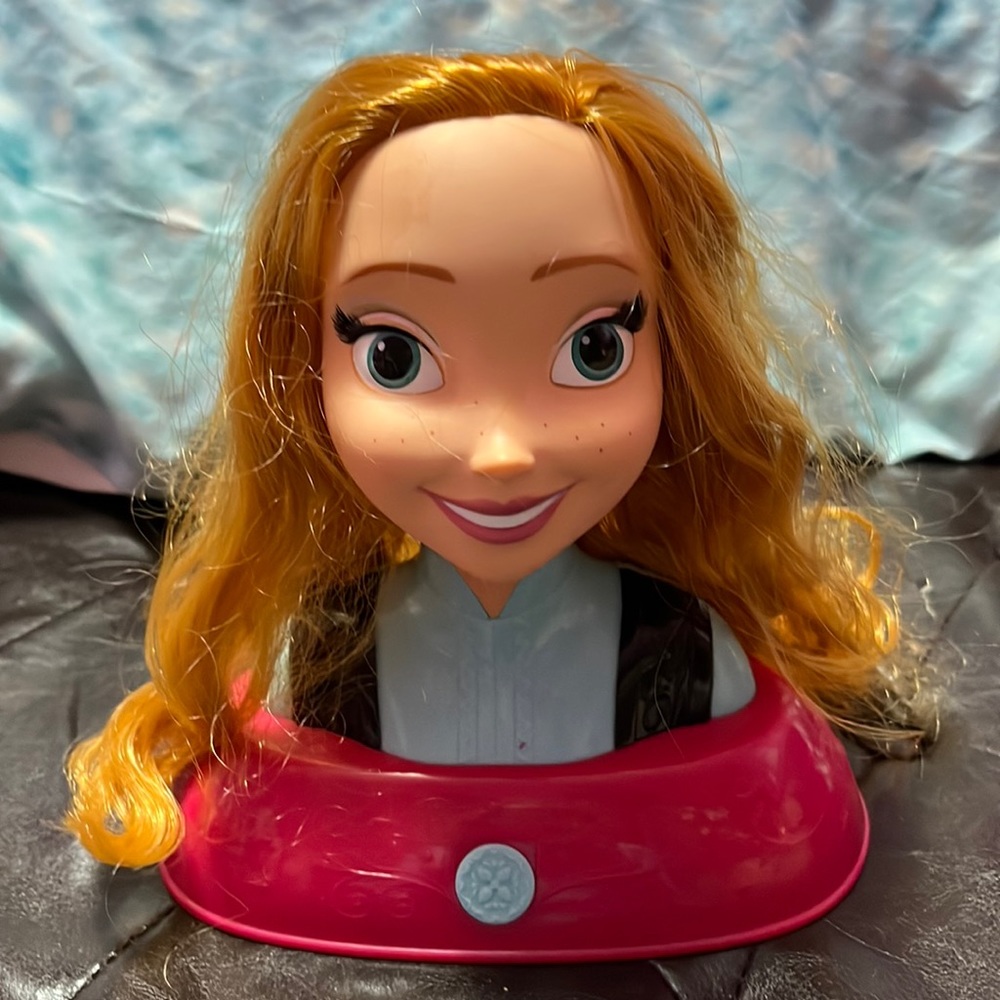 Frozen Anna Hairstyling Toy